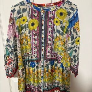 Johnny Was  Tunic 100% Silk Blouse size medium
